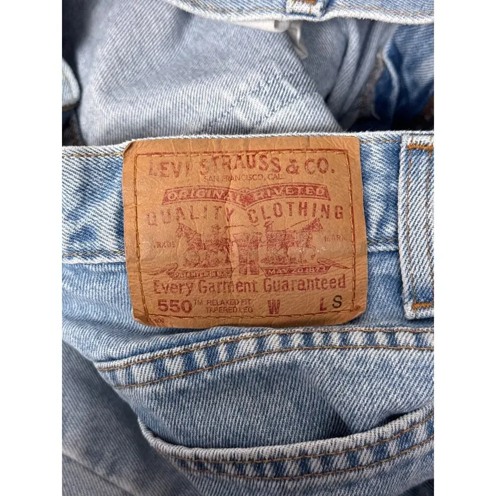 Vintage Levis 29 in x 29 in Mens Relaxed Fit Tapered Denim USA